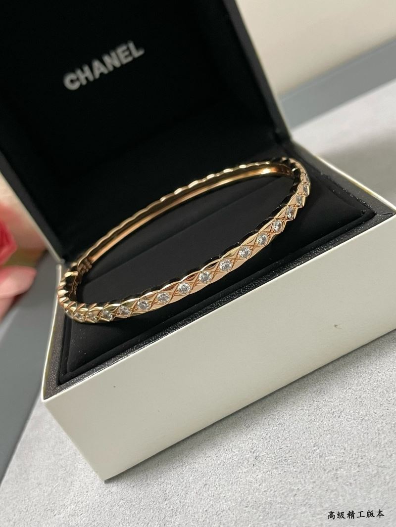 Ch**el bracelets